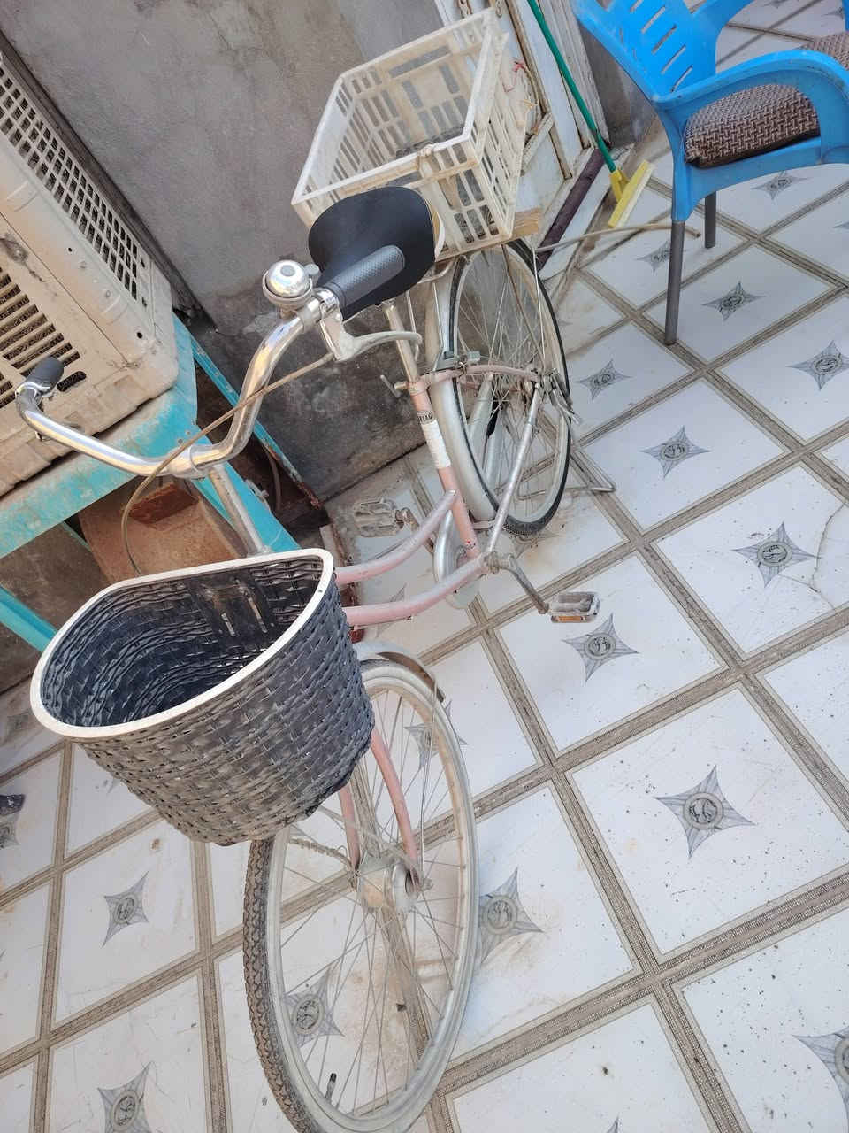 باسكل ياباني أصلي • حجم ٢٦ • نظيف