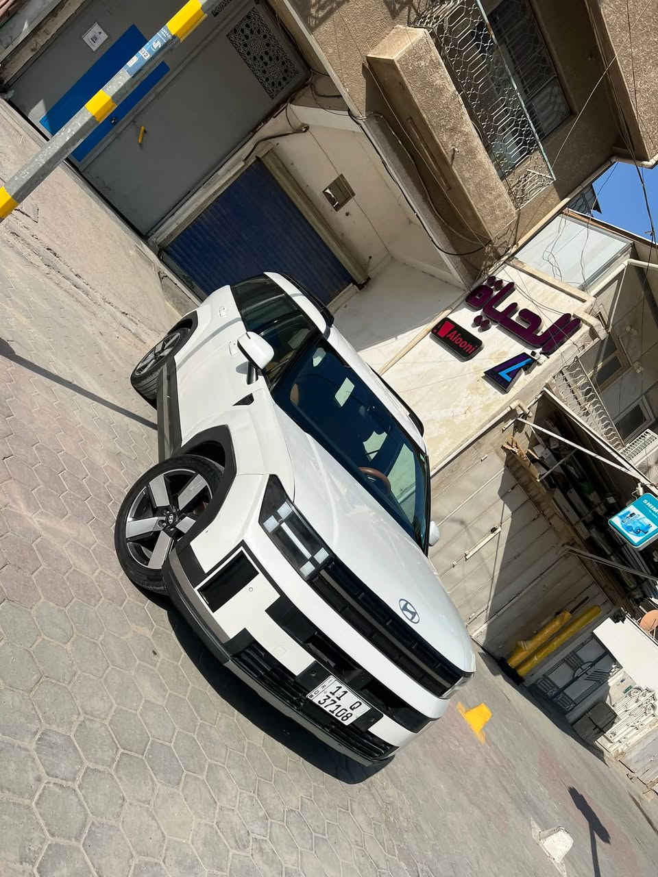 سلام عليكم سنتافيه موديل 24 شكل لجديد خليجي ماشيه 80 مواصفاته 7 راكب تلث قطع تبريد كشن كهرباء شاشه متصله اربع انضمه قياده شحن واير ليس جنطه كهرباء لد متغير هاند بريك بصمه كير تعليك مري شفط تشغيل عن بعد نضام اوتو هولد مكينه 2500 وبعد بيه هوايه موصفات سياره خليجيه بيه طخه خفيفه قطعتين ونص صبغ بدون دواخل لغد شاصي كفاله رقم بغداد هزه جديه مكانه كراده سعر 191بيه مجال  ***********
