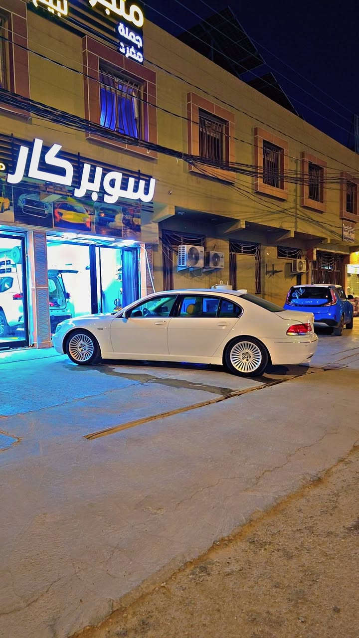 Bmw باخره
2008. 730li 
سياره مكفوله كفاله من الصبغ ما عدى الدعاميات 
فول مواصفات اباواب وجنطه شفط 
بردات كهرباء 
مري قلابه 
رقم اربيل مميز سنويه وهزه جديده مداور ثاني يوم 
حداديه نظيفه 
تبريد ثلج 
مكانه بابل الحله 
السعر 138 وبيها مجال 
***********
