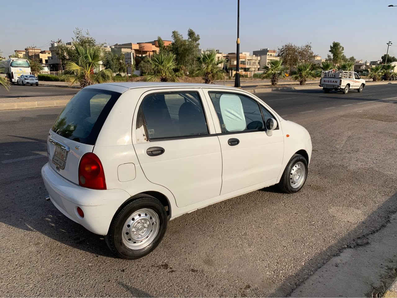 سيارة شيري QQ تبريد شغال 
مكينة 4 سلندر و عالبلادي 
كير عادي
صبغ نصف جاملغ الامامي طرف السايق
السيارة باسمي رقم كركوك 
مع بطاقة بنزين 
*********** كركوك, العراق
