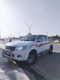 هايلوكس • ٢٠١٣ • رقم ديالى