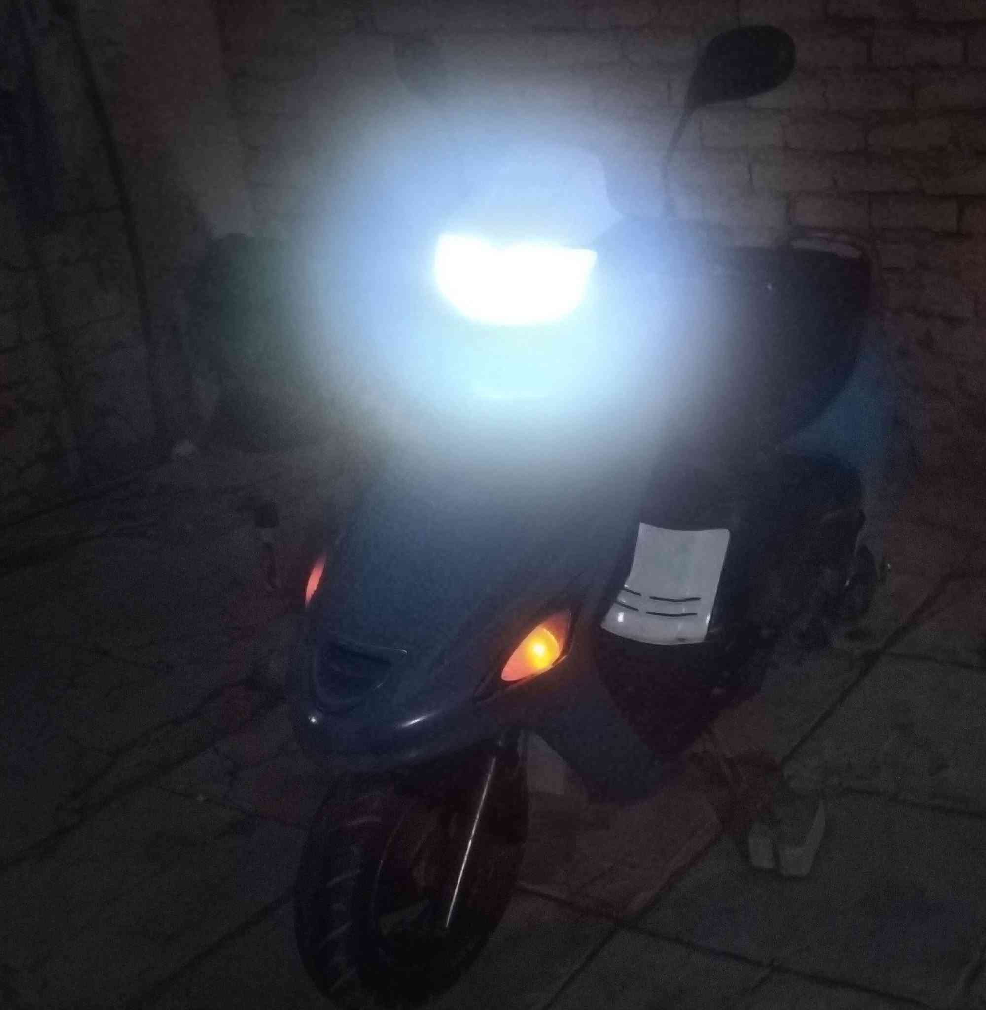 دراجه فراشه
فحل
140 km
نضيفه
عندي ما مجفته ابد ولاكن عد غيري لا أعلم 
صالنصه طبيعي مو رياضي
گلوب امامي ثلجي زنون متوسط
بريك خلفي وبريك امامي
هندر
لونه ازرق 
دراجه متگامله ما تگلف مبالغ ماليه
لا يوجد عطلات 
سعرها 300 الف وبيه مجال للطيبين ♥️ 
للتواصل
ع الرقم
*********** يوجد واتساب 
.
الخلل البيه الباتري ضعيف
