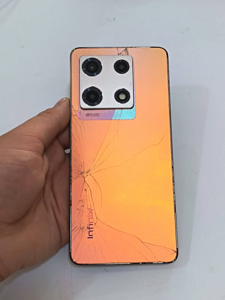 انفنكس نوت 30 برو
لون ذهبي
مفطور ظهره
ذاكره 256
عشوائيه 8+8
بطاريه 5000 
الجهاز قوي مال العاب 
سعر 125 وبي مجال بسيط 
العنوان بابل شارع 30 
للاتصال ***********
