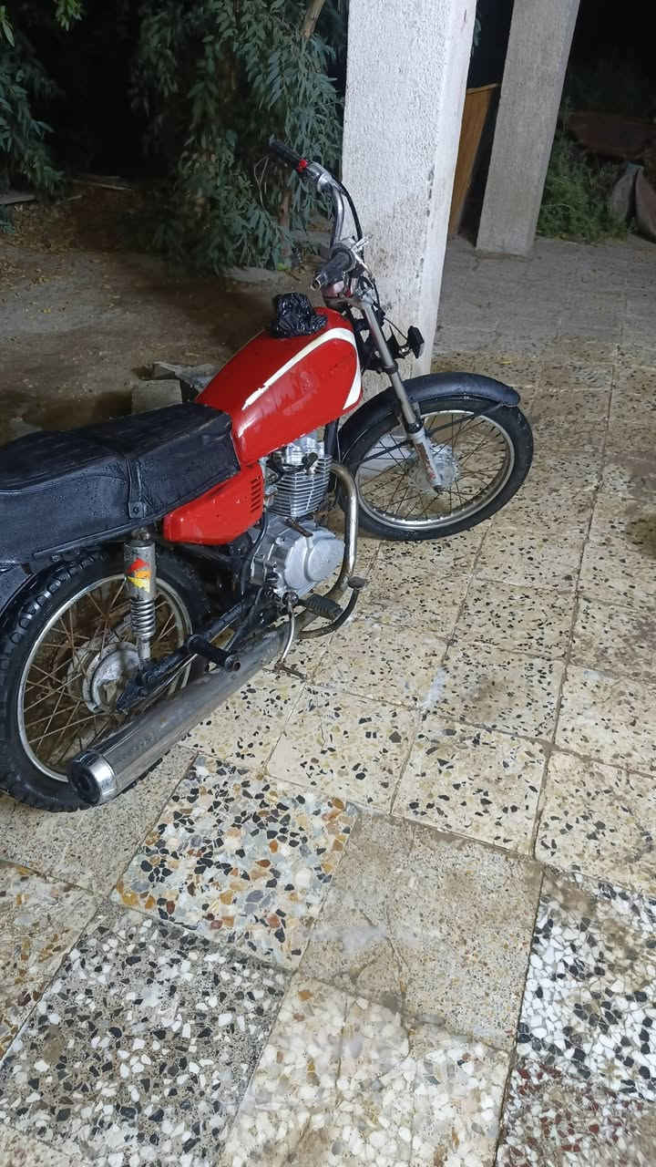 سلام عليكم
4كير للبيع عوزها تجفيت اعتقد
 السعر 250وبيها مجال قليل مكان الدراجه كربلاء ***********واتساب
