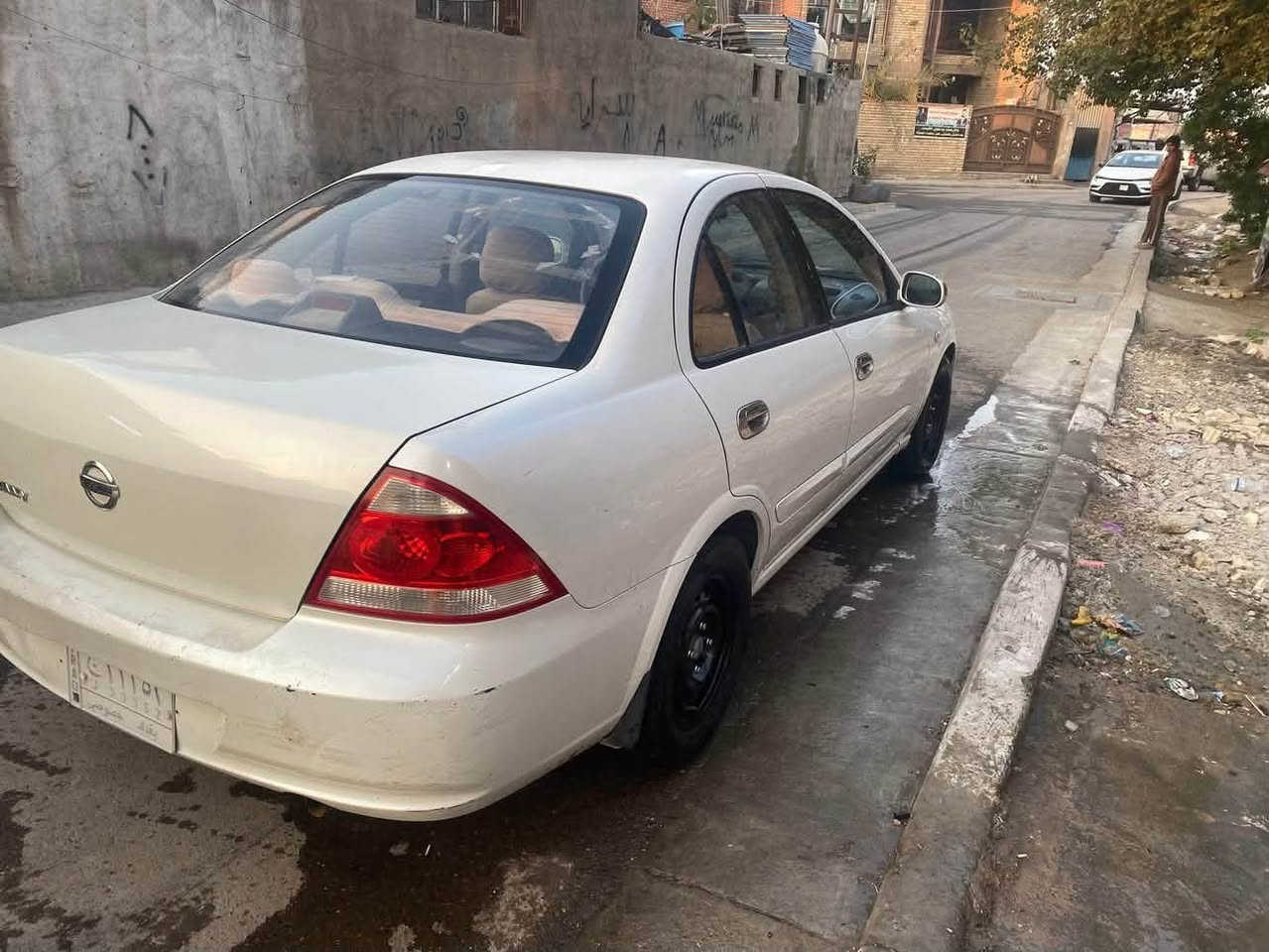 السلام عليكم
سياره سني بدي كوري موديل2009 بيه صفحه صبغ السياره جاهزه تخم تاير جديد وتبريد ثلج والصدر جديد 
السعر79 ورقه العنوان بغداد حي العامل 
لاستفسار الاتصال ع الرقم ***********
