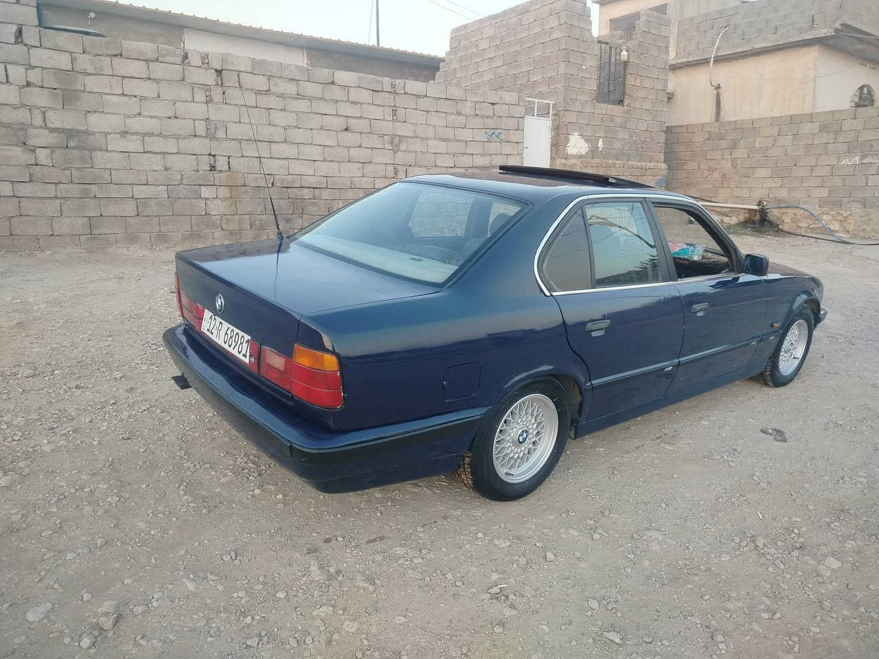 سيارة BMW للبيع السعر 60ورقة وبيها مجال 
حجم 525

موديل 1991 سنويه جديدة ل 2031

شرط التحويل 

رقم الموبايل ***********
