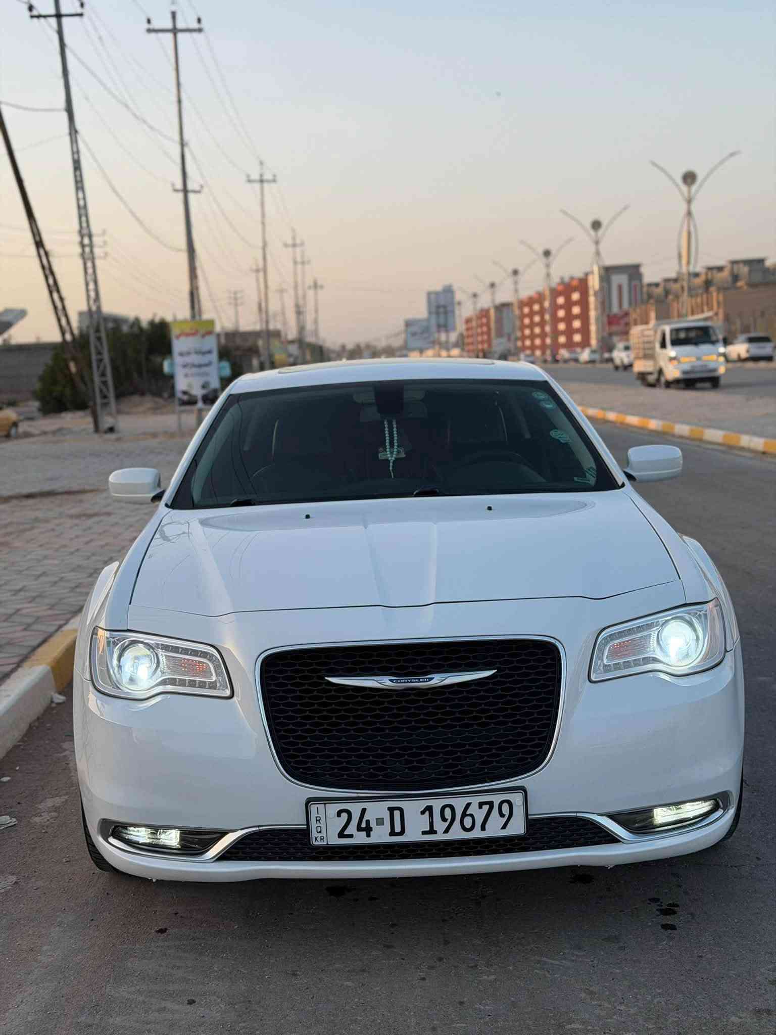 🚗 كرايسلر أوباما (Chrysler) موديل 2018 للبيع 🚗
الحالة: حادث: كفالة عامة / وارد: كندي
​اللون: أبيض
​المسافة المقطوعة: 58 ألف ميل
​الرقم: دهوك (تحويل مباشر ثاني يوم)
​المواصفات الفنية: قير، محرك، وتبريد مكفول بالكامل 🛠️
​النظافة: السيارة كلش حلوة ونظيفة وتناسب الجناي ✨
​💰 السعر: 276 ورقة ($27600) (وفيها مجال بسيط للمشتري الجاد)
مكان السياره ديوانيه 
​📱 للاستفسار والتواصل:
​***********
​***********
