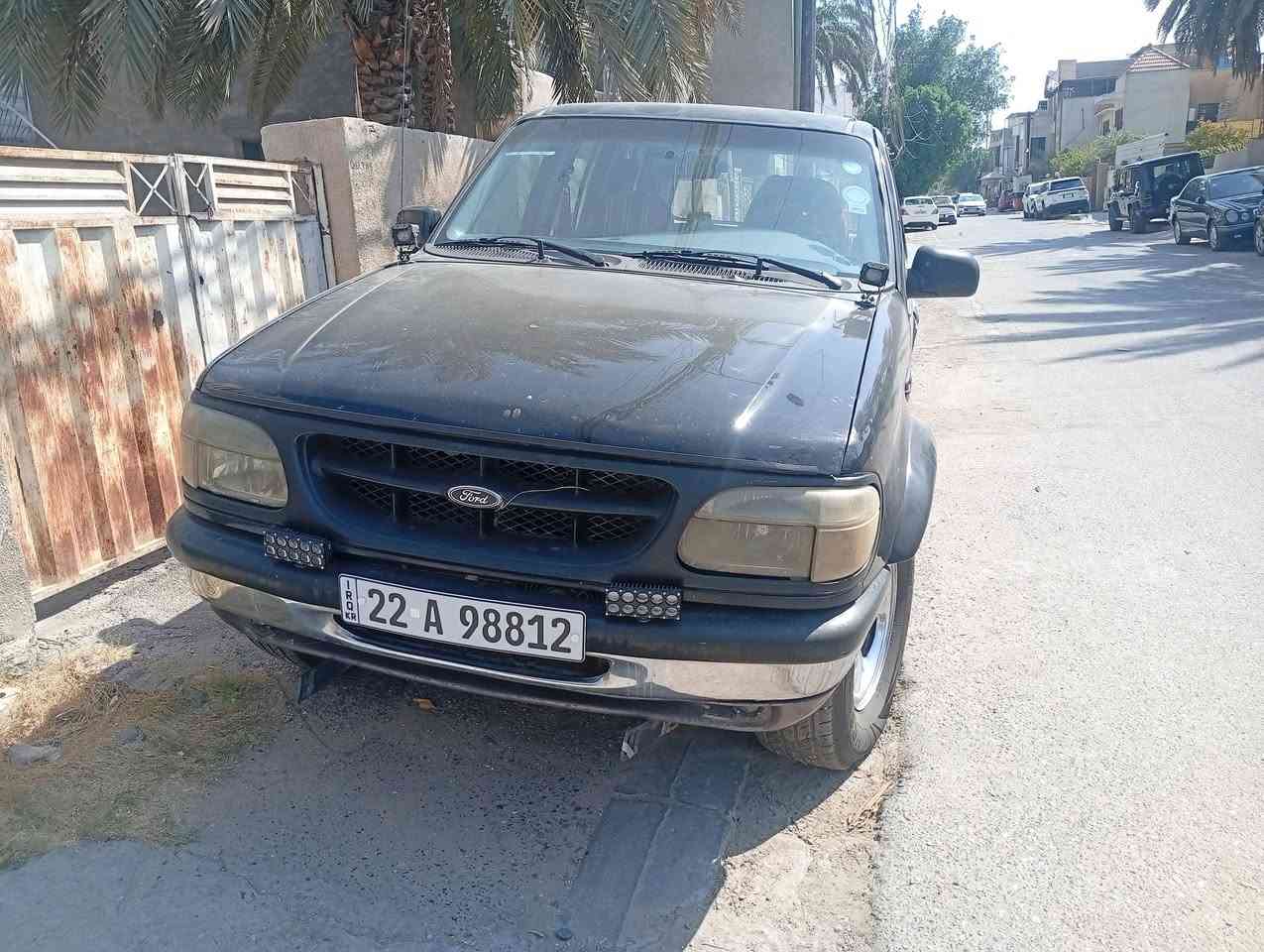 السلام عليكم
للبيع  . فورد اكسبلور موديل 96 رقم اربيل انكليزي جديد بسمي
دفع خلفي فقط
هزه وبراد وسنويه جدد 

محرك وكير بلاد وخير من الله 

تدفئه تبريد. كهربائيات الحمدلله شغاله 
السياره كلين . بيها طخه صغيره 
السياره عليها ادامه كامله
صدر ودبلات امامي وخلفي جدد
دسكات امامي وفجوج وفلنجات جدد

بنزات خلفيه ينراد تعيار . فلنجات خلفيه وفجوج جدد
وركات وقفايص مبدلات ومفحوصات 

اكسل خلفي مبدل جديد ودهن امريكي
دهن كير وفلتر مبدل امريكي 
تخم تاير جديد . باتري جديد

داخلها نظيف
نوزلات وبلكات وواير بلكات وفلاتر جدد البلكات شامبيون اصلي 
ثلاجه وجويتر مغسولات ونظيفات
تانكي مفتوح ومغسول ومنظفه بالبخار
منظومة تبريد كامله مبدله قبل الصيف والصيف كله ميطفه التبريد وخير من الله 
فيت بم وفلتر وكلاص كل شهر يتبدلن 
نقصها يدات بابين. زراكه مي خلفيه 
سنتر لوك 
كيج سرعه ميشتغل 
ووين متريد تروح بيها روح .

مكانها بغداد. سعرها 49 وبيه مجال
***********

