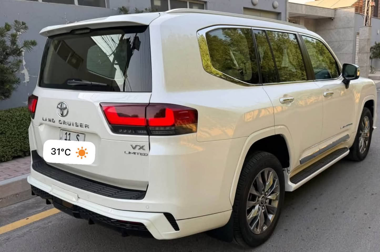 للبيع لاندكروز موديل2023 VX لمتد بريم مكفولة كفالة عامة ماعد رصعة بالبنيد ماشية62 الف داخل بيجي السيارة مغلفة ppf بالكامل
كشنات حار بارد
شاشات خلفية
اربع كامرات
رادار امامي و خلفي و جوانب
باقي المواصفات VX معروفة
للاستفسار***********
السعر 665 بيهم مجال بسيط

نص مكتوب في الصور:
- 31°C