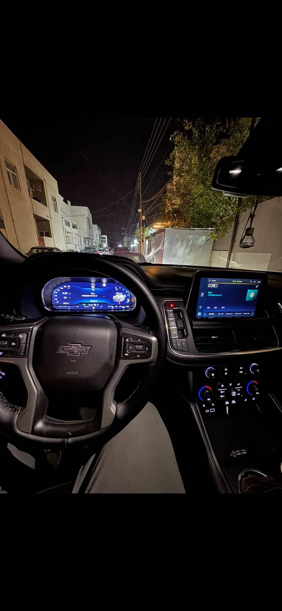للبيع  تاهو 2022 Z71
مواصفات/بصمه/شاشه/تشغيل بعد/جنطه كهرباء
دوسات كهرباء/دشبول الكتروني
جام مضلل بسنويه 
بدون صبغ بدون بارد سونار داخل منشور
السياره جاهزه بدون مصروف
محرك كير شرط بدون فتح وصوت
ماشي/70 الف
مكان كركوك/منطقه تسعين
السعر/415
***********
