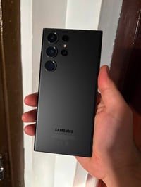 S23 Ultra   شرق اوسط دبل شريحه    ذاكره 256   مكاني بغداد الشعب  توصيل...