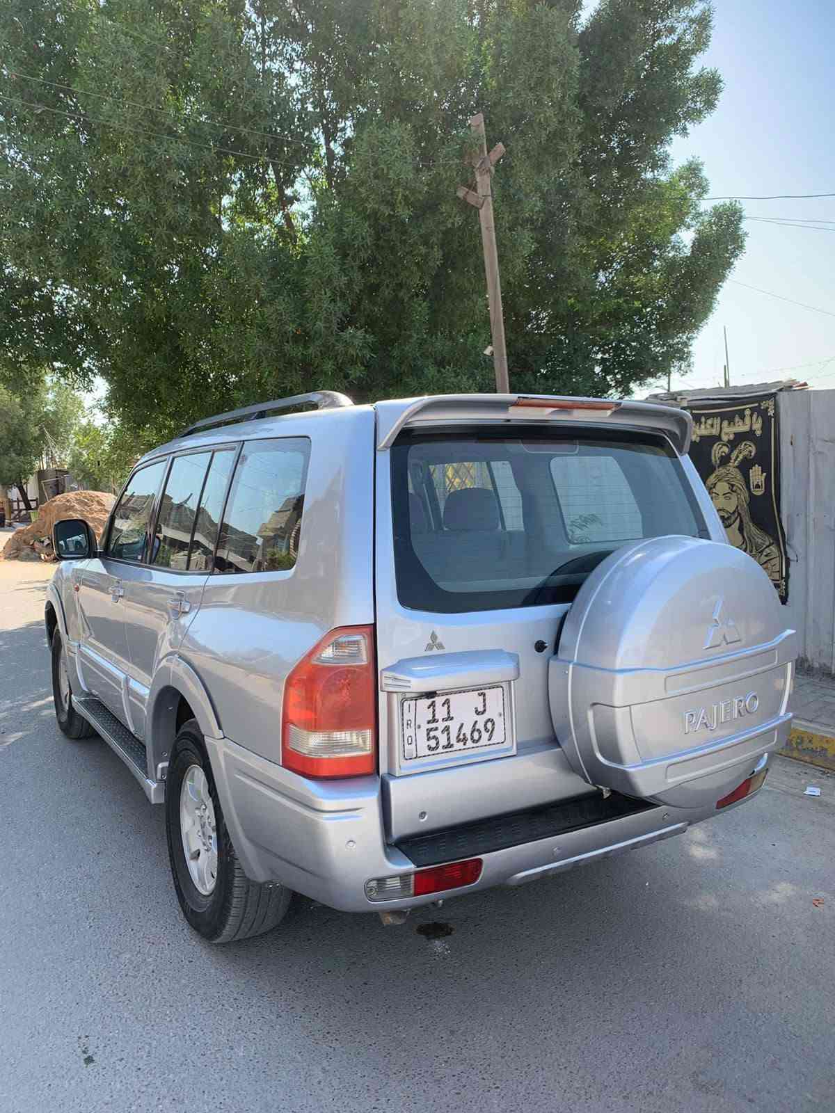 السلام عليكم للبيع او المراوس 
باجيرو 2007 مكينه 6 سلندر 3000 مكينه وكير جدد 
اخوان السياره جانت بدون صبغ جردت وصبغتهه حزام بدون قطره معجون وتصوير قبل الصبغ عندي حداديتهه جديده تبريد 3 قطع ثلج ❄️ مري كهرباء+شفط كامره خلفيه حساسات خلفيه تخم تاير جديد داخلهه جديد فورويل رقم بغداد الدولي شرط التحويل للعلم السياره جديده بمعنى الكلمه واحله من الصور 
 عنوان السياره بغداد حي اور 

السعر اتصل عل رقم او تجي واتساب وعيوني الك 
الاستفسار ***********سجاد
