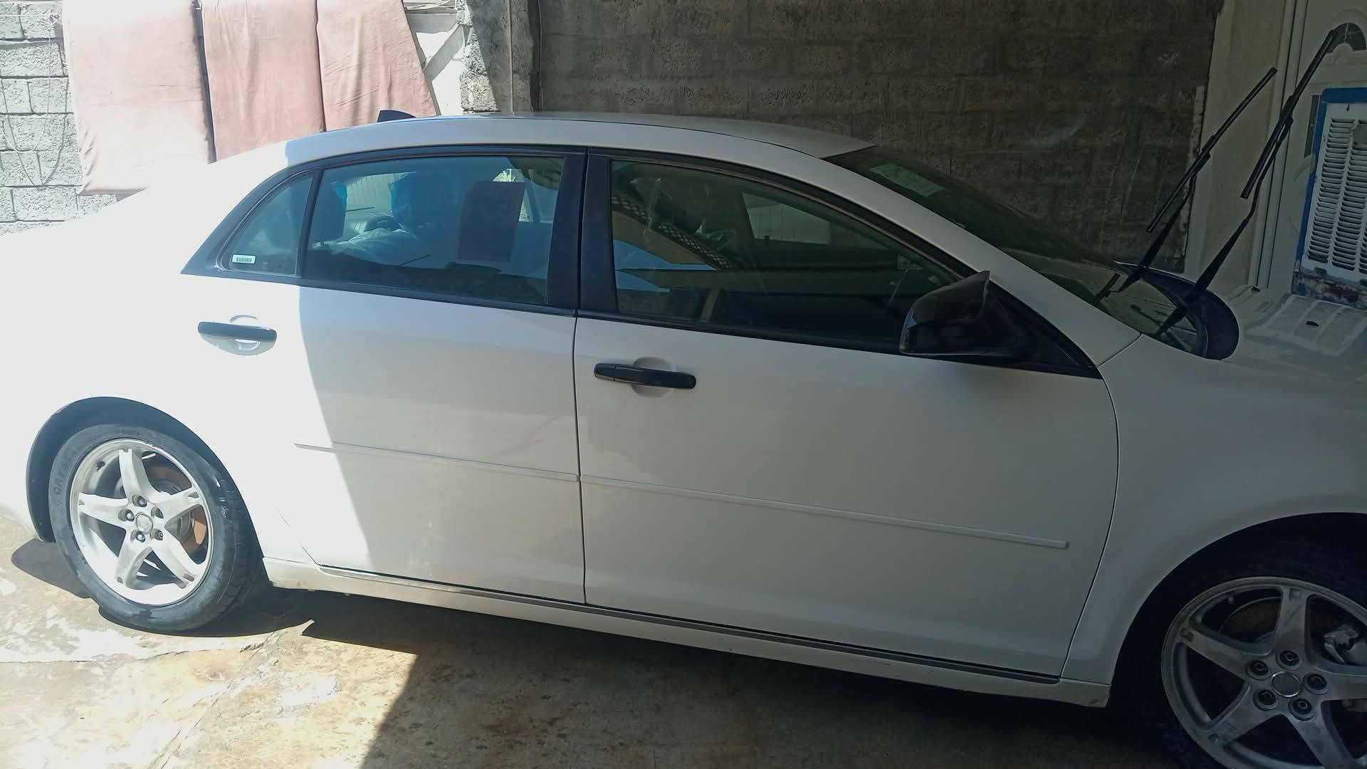 بيع مستعجل وبسعر مناسب
شوفرليت ماليبو 2012 محرك2400
رقم دهوك
بدون صبغ بيها مكانات زغار تكحيل وكم رصعه
السقف بي مكانين بكد الشبر تموج مايبين بالعين
كير ومحرك بشرط
ظفيره وكهرباء بشرط على ايدي اني مشتغلهم
حدادية امامي خلفي جديد
دسكات امامي خلفي جديد
درايم شفتات جديد
فتحة فيت بمب مسويلها
ادامة كامله بلكات ومجاول ونوزل وفيت بمب وجويتر 
دوشمة جديده
تبريد مشحون غاز جديد يشتغل بس بيه فصله يبوخ ويرجع
السعر ٦٨ وبيها مجال للشراي يشلع عيوني
شرط تحويل فقط
مكاني اربيل
*********** وتساب
*********** اتصال
اخوان سيارتي وعلى ايدي كل شي بيها مضبوط ميكانيكيا وكهرباد اني اختصاصي اشتغل بيهن

