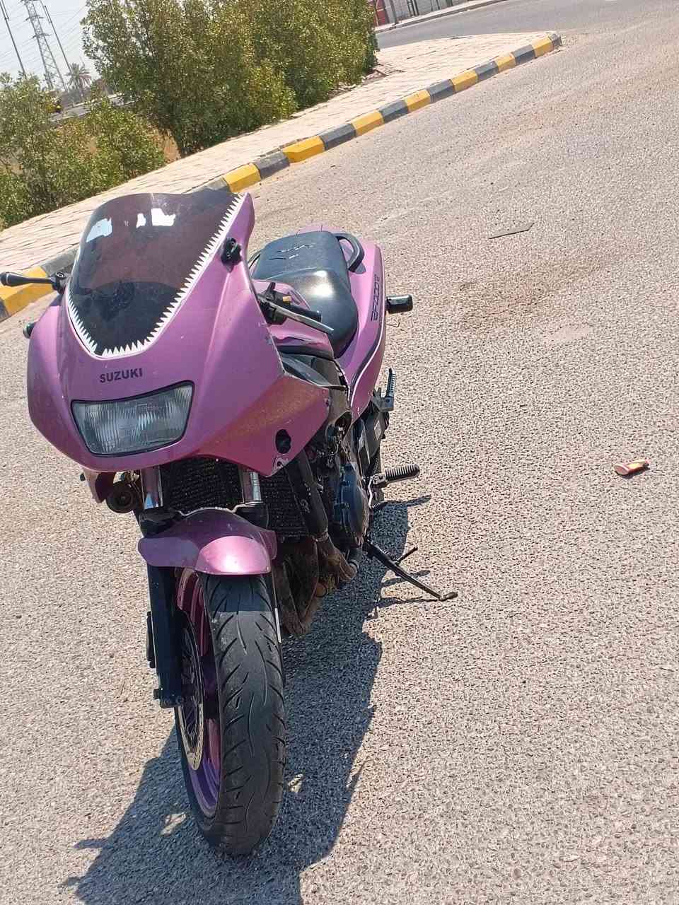 سلام عليكم بطح سيبي 400 البيع دراجه حلوه ونضيفه وشغاله من الطول الطول ما عوزه شي السعر600 وبيه مجالل قليل الاستفسار عله هاذه الرقم *********** العنوان ميسان المجر الكبير
