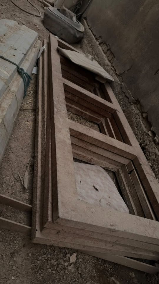باب للبيع دفتري 3طلاگات
وحديد الي بصوره وياه طول مترين 
مثل مل موضح بل صوره 
هاذا رقمي ***********
