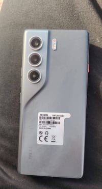 تكنو كامون 40pro 5g ذاكره 256  رام 12+12  جهاز قوي كلش نضيف نضافه 100%...