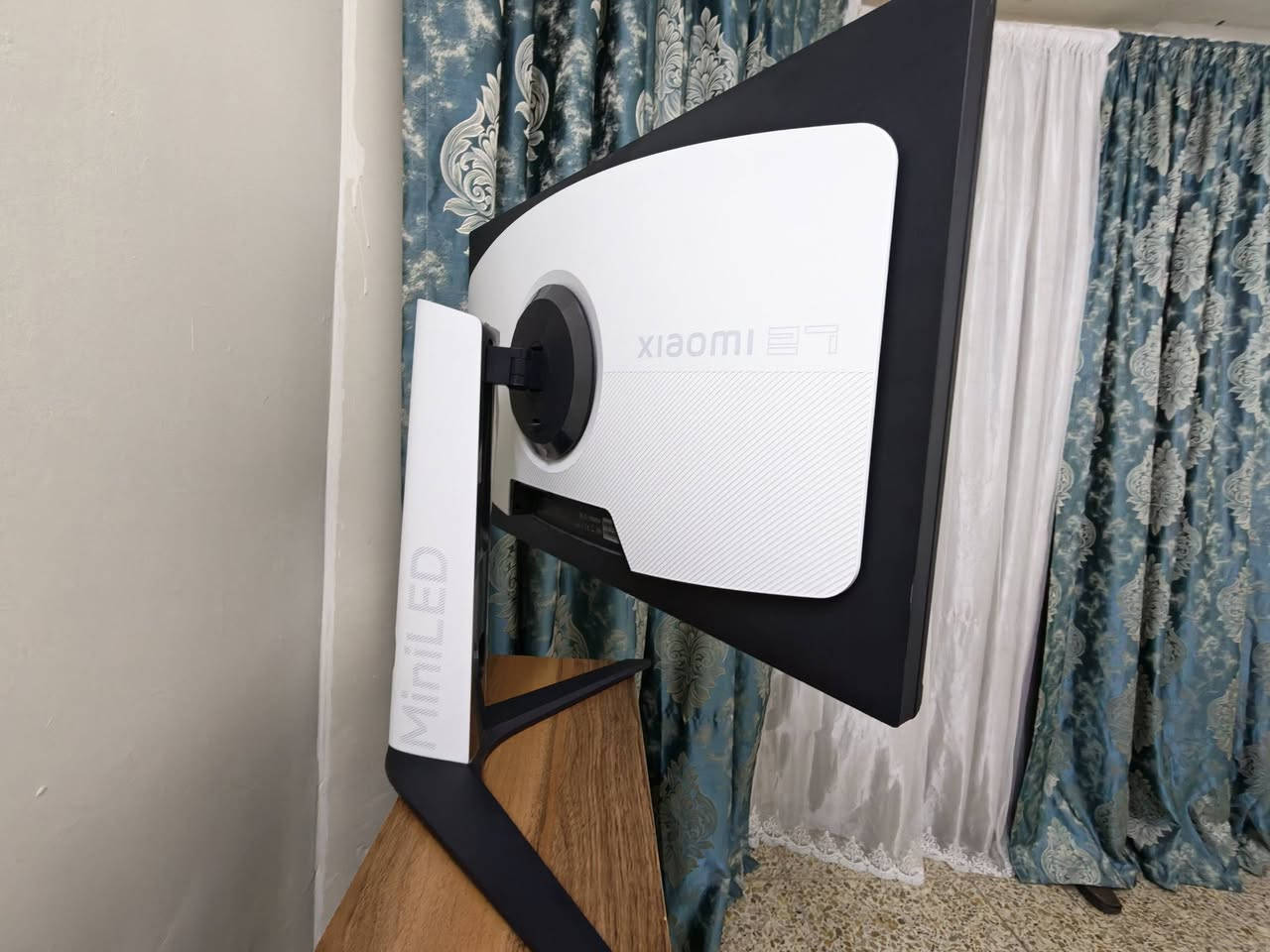 شاشة شاومي G pro 27i
شاشة كيمينك نظافة 100% استعمال كلش قليل بعدها بالضمان حجم 27
حقيقي 1000 HDR
180 hz
1 ms
mini LED
ومواصفات بيها هواي
 المكان حي الجهاد
 *********** اتصال او واتس اب
