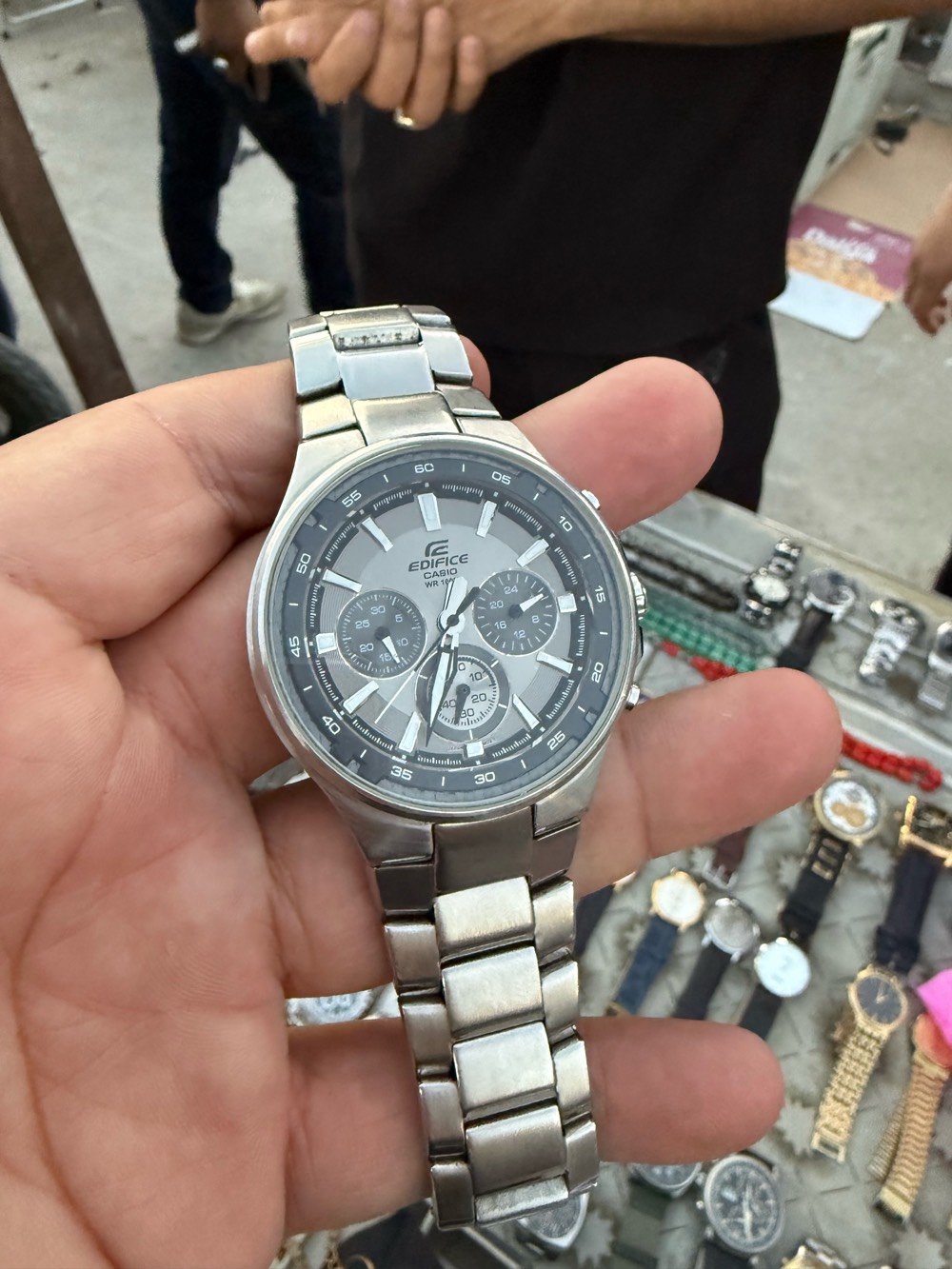 ساعه كاسيو ( ادفايس) اصلي 
النظافه 95‎%‎ 
السعر : 60 الف 
للتواصل : ***********