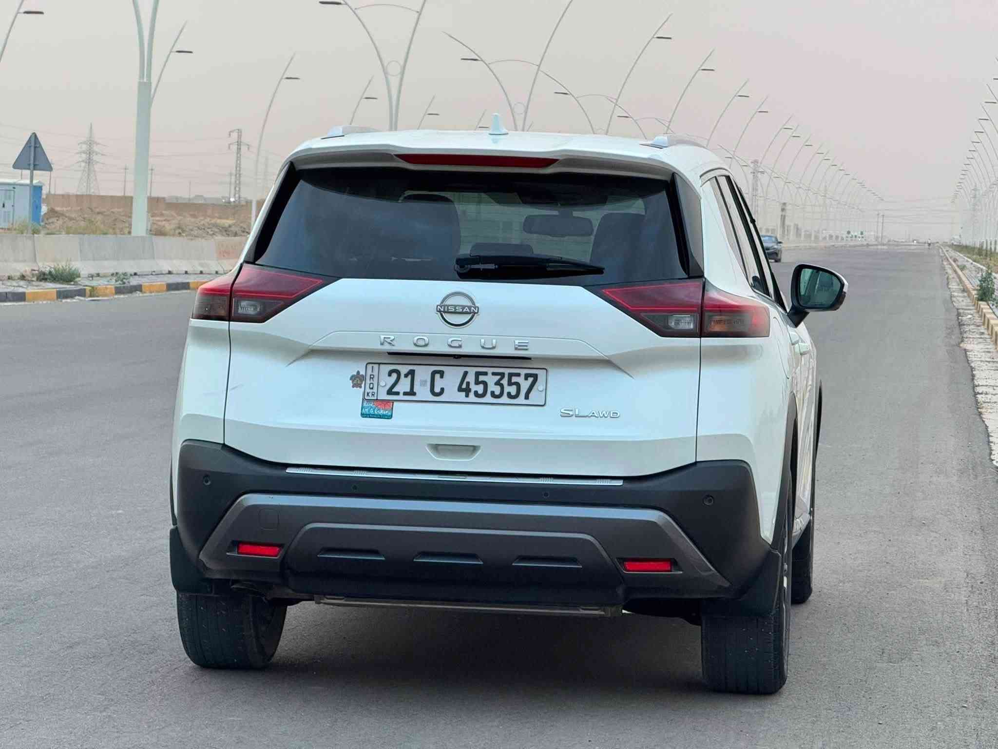 نيسان روج البيع او مراوس  موصفات SL 1/1
السعر نار 170 بيها مجال حادث ربع جاملغ صبغ ***********
