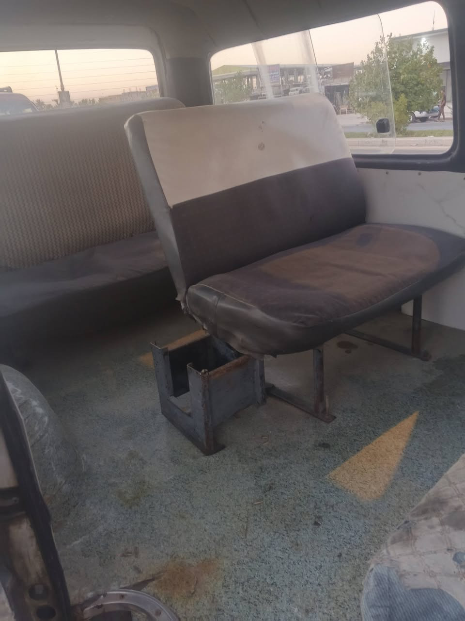 كيا بيستا مديل ٩٣ سنوية لل٢٨  بسمي وكالة او تحويل شواصي ٤ مكفولات  حدادية اكسل كير مكينة نضيفات جداً سعرهة ب٢٥ وبيهة مجال شي قليل مكاني بابل مركز المدينة مصفرة من كلشي خطهة محاربين سوك رقمي ***********
