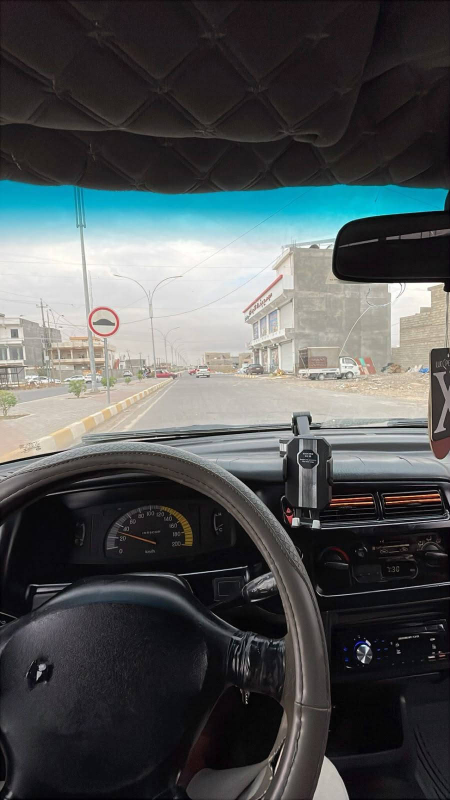 سيارة • للبيع • موديل ٢٠٠٢