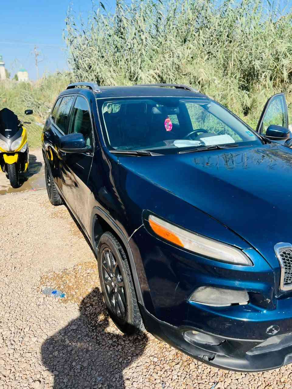 السلام عليكم جيب كومباس موديل2018 رقم كربلاء حادث بنيد وجاملغ جهة السايق سعر 95. وبيها مجال ***********
