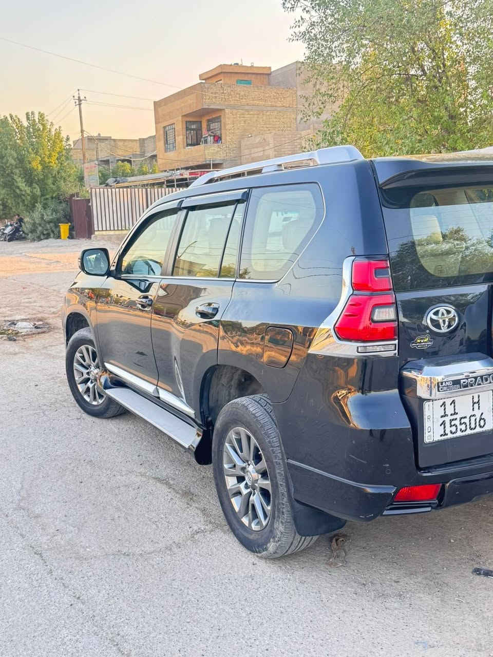 للبيع او (مراوس) برادو 2019 رقم بغداد فول vx ماشيه96// بيهه بابين صبغ اثر شخط مكاني بغداد الأمين الشراي يتصل *********** رجأالشراي فقط بغداد, العراق

