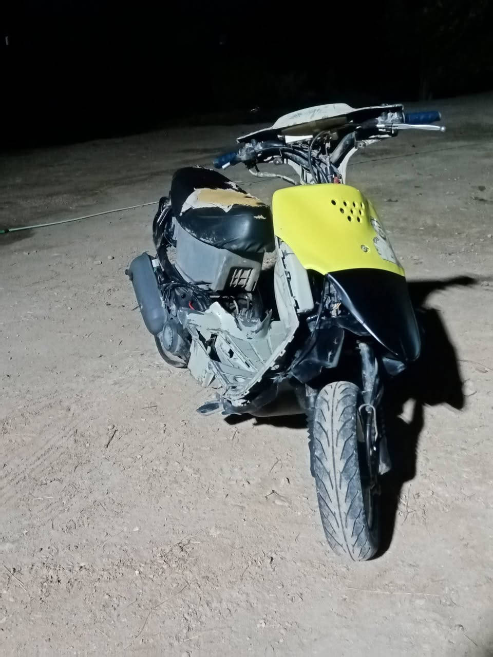 سلام عليكم شباب دراجه بيجي ٦٠ البيع مكينه مفتوحة ناعمه
شلعته قويه ناعمه شاصي نضيفة كفرات بس ال وره مابيه مكان كربلاء اطوريج سعر 150 او بيه مجال رقم الهاتف ***********
