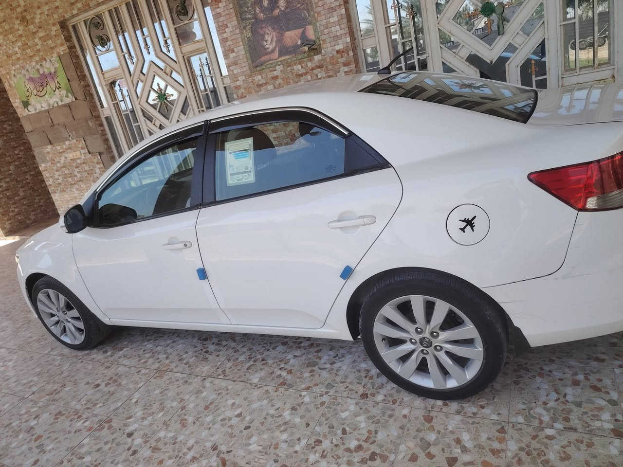 السلام عليكم سيراتو موديل 13 كفاله عامه فقط بارد موضح بسونار مكينه 1600 مامفتوحه تخم تاير صدر جديد  سنويه مجدده تحويل ثاني يوم  السعر  98 وبيها مجال  مكاني واسط الشحيميه رقمي *********** //***********
