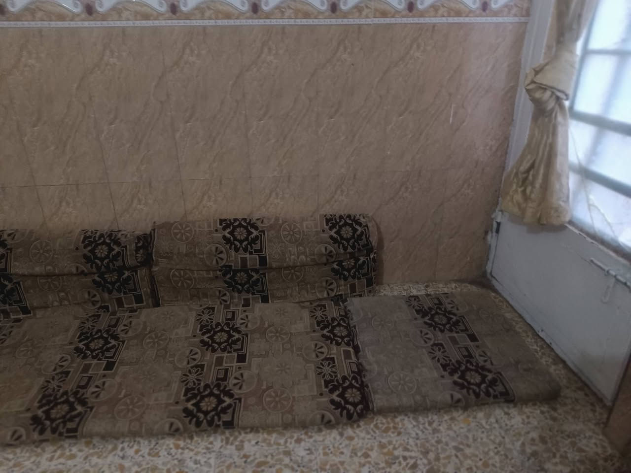سلام عليكم جلسه البيع ٧ دواشك سعر 75وبيه مجال قليل ***********

