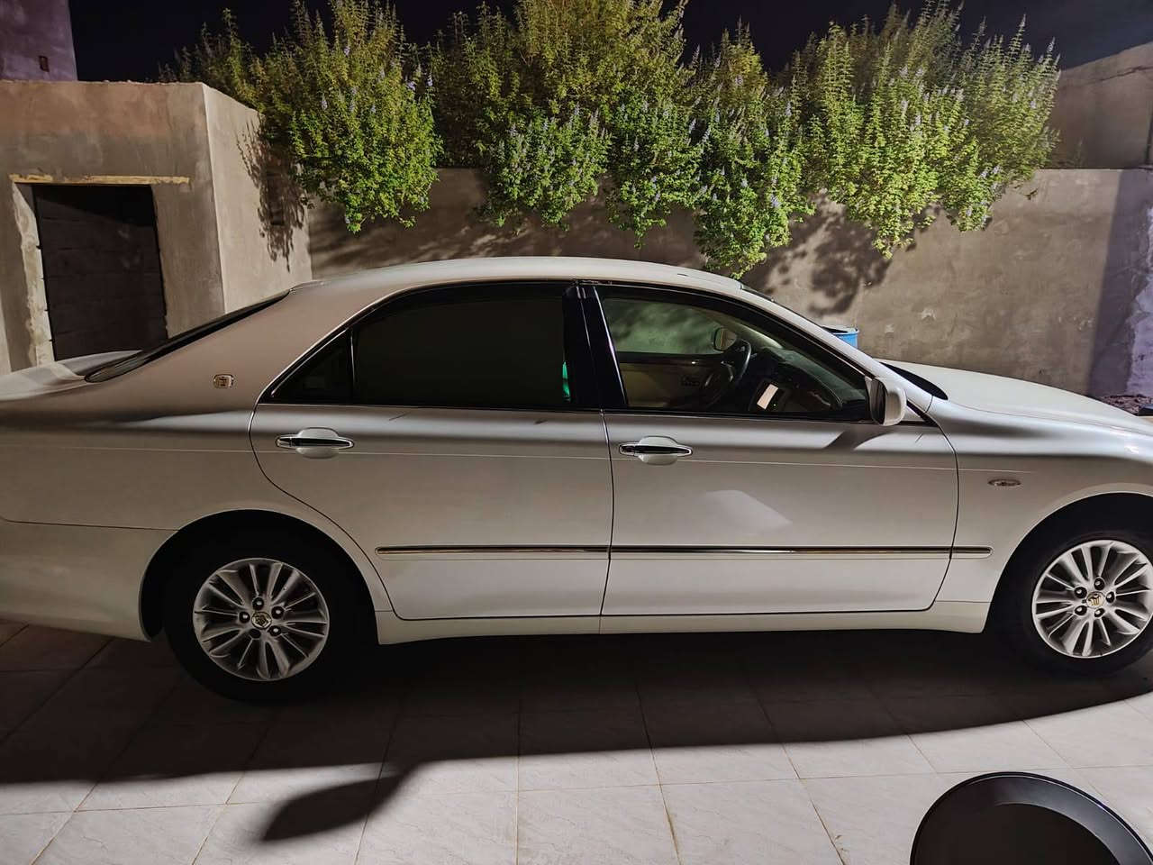 شاهينه تسجيل جديد قرار١٠٢باسمي قبل يوم استلمت السنويه السياره ماشيه ١١٩الف رقم بصره بيها باب مبدل وربع القماره اثر التحميل السعر 140/***********

