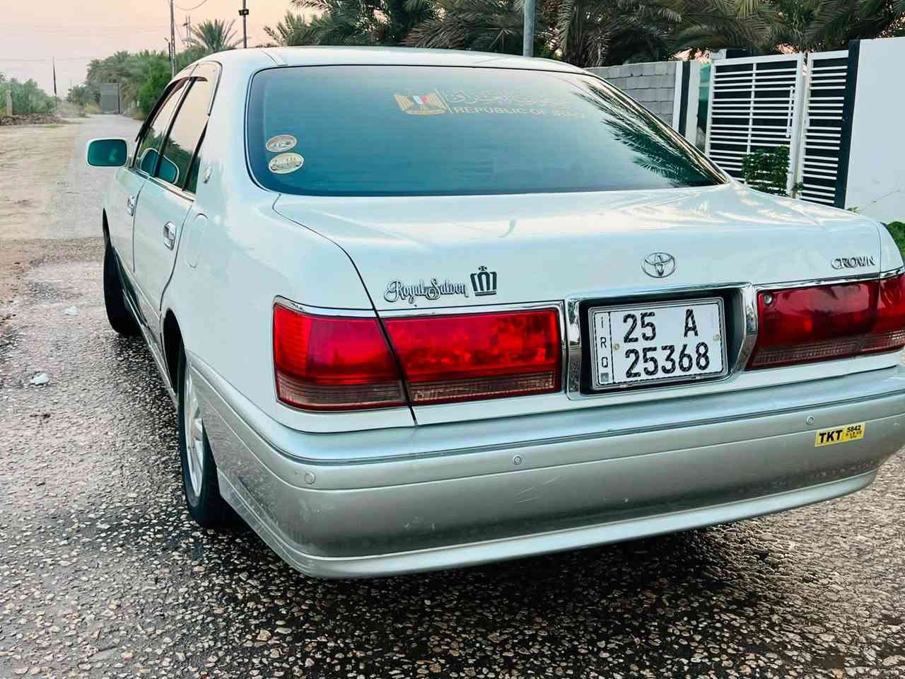 تيوتا كراون ملكه ٢٠٠٣
خضراوي رقم انكليزي باسمي شخصياً تحويل ثاني يوم 
دشبول نجف
عارف العيساوي
حداديه ستوني شادها وع شرط  
كرستال اصل 
ديفور الكبير 
باتري جديد 
ومكينه جديده ستوني شادها شرط ماتلزم مال مزامط ، السياره جديده وحلوه ع ايدي 
سعرها142 وبيها مجال لشراي
***********
