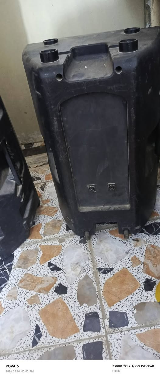 سماعات زوج سماعات ارسئف كوبي وتندر ١٧٠٠ مكان بابل حي العسكري مقابيل مركز المنتصر***********
