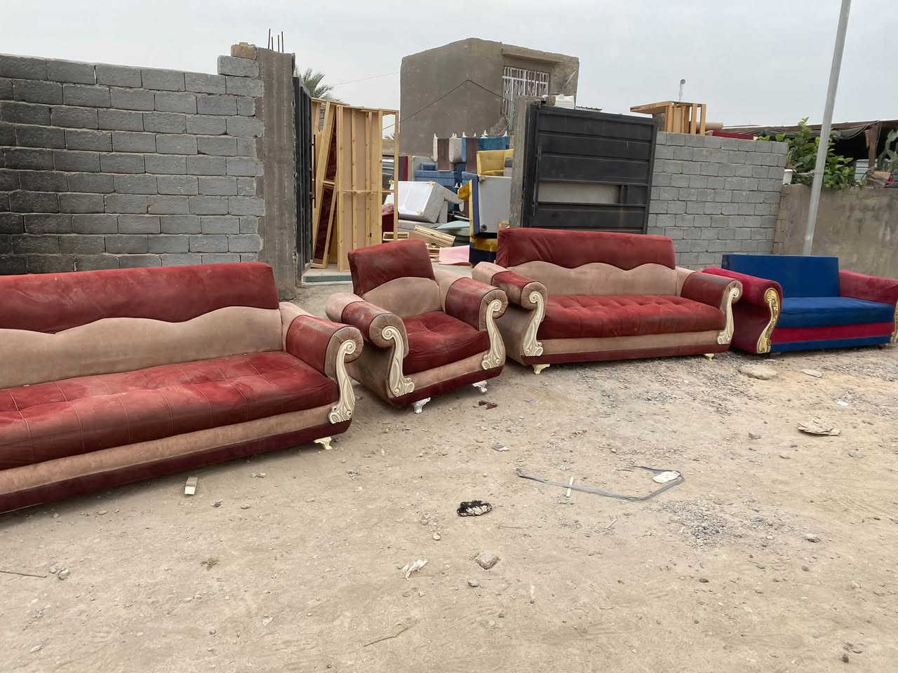 ١٩نفر • مستعمل • كنب