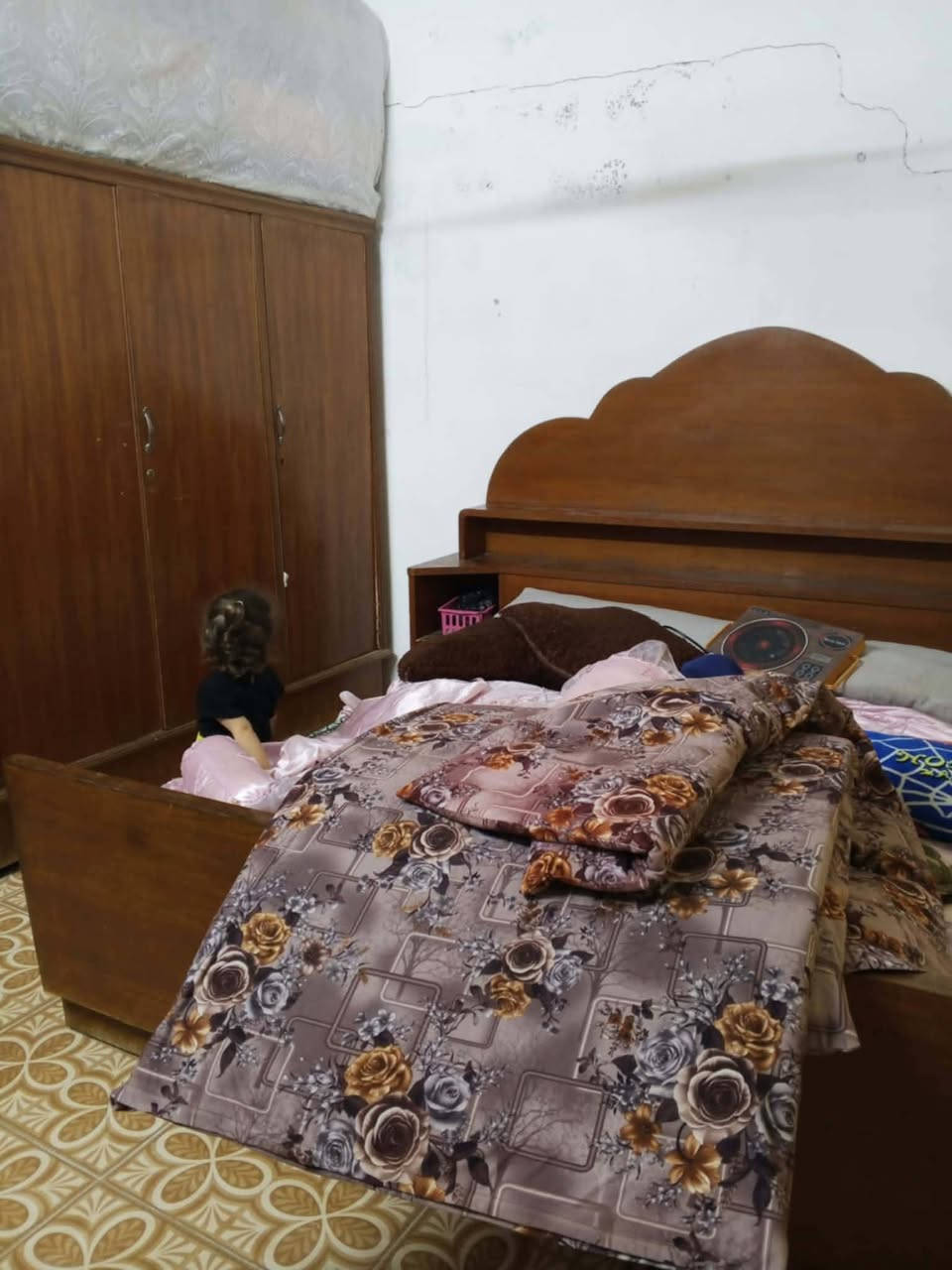غرفة نوم للبيع سعره 225 بي مجال
اتصال ***********
