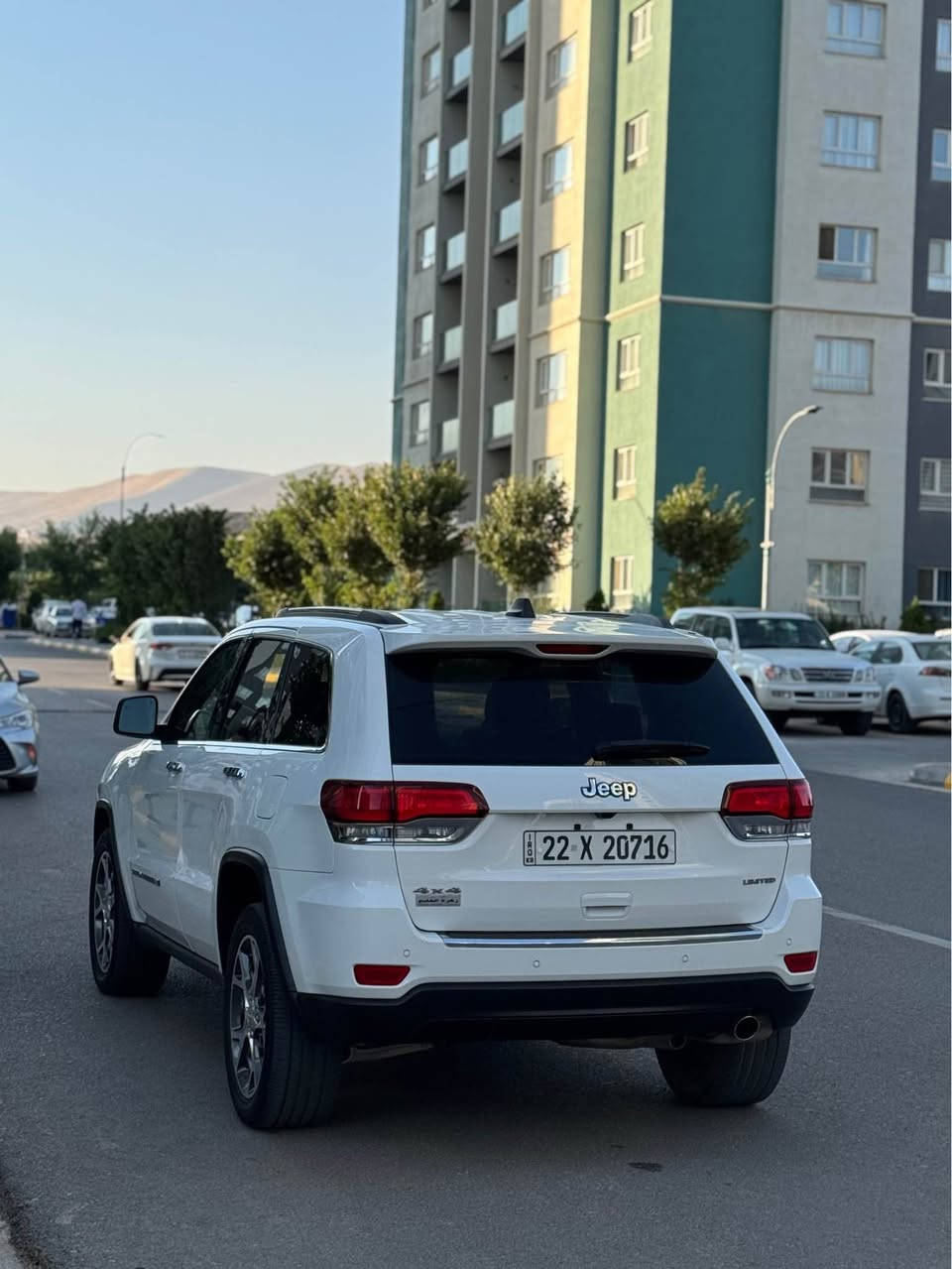 *جيب كراند شيروكي (لاريدو)
*jeep Grand Cherokee*
*Laredoo limited*
*موديل 2022 آخر إصدار.
*ماشي43 الف مايل قابل لزيادة.
*حادثه بس بونيت بدون دواخل.
*ايرباك كله مرجع مال شركة.
*فئة المواصفات لمتد فقط بدون بانوراما و رادار امامي.
*بصمة وتشغيل عن البعد.
*ابواب بصمة.
*صندوق شفط و كهرباء.
* سقف سلايد.
*تحكمات كامل استيرن.
*استيرن هيتر.
*كشنات جلد و كهرباء وتدفئة.
*تبريد مركزي.
*لايتات LED و زنون.
.LED بك لايت *
*كاميرة خلفي.
* حساس خلفي.
*عليها وياله 20 انج تو سايز بلادي.
(السيارة رقم أربيل تحويل بشرط محرك كير كهربائي
كلشي بشرط صدر امامي خلفي اكسل كله عل بلادي ما
ملعوب بي ولا برغي)
*السعر السياره 270 ورقة بها مجال بسيط.
*مكان السيارة كركوك.
*********** كركوك, العراق

