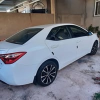 كورلا ٢٠١٨ • استيراد كندي • ماشي ٦٥٠٠٠ ميل