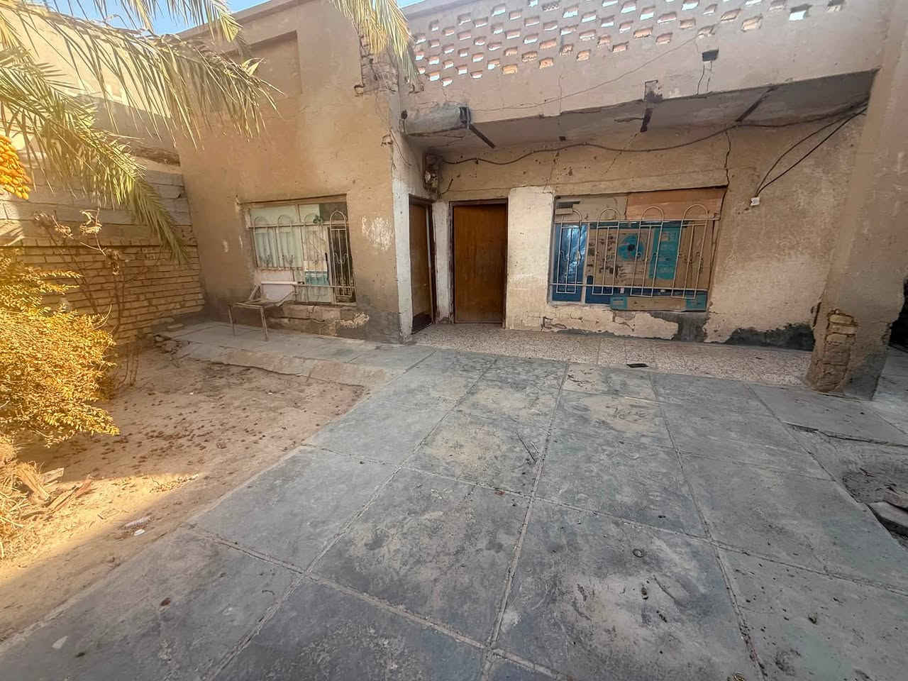 السلام عليكم ...
🏠بيت لبيع /طابو تحويل مباشر مساحه 200

العنوان /شارع الهدى فرق بيت واحد عن الشارع العام قريب على فلكة كهرمانه  
السعر /٦٥ وبي مجال 
للا ستفسارالاتصال /***********
