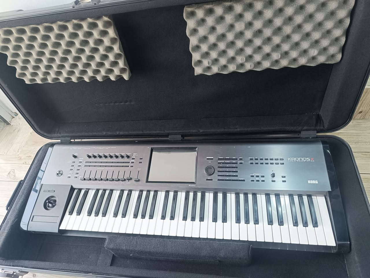Korg kronos x
***********
