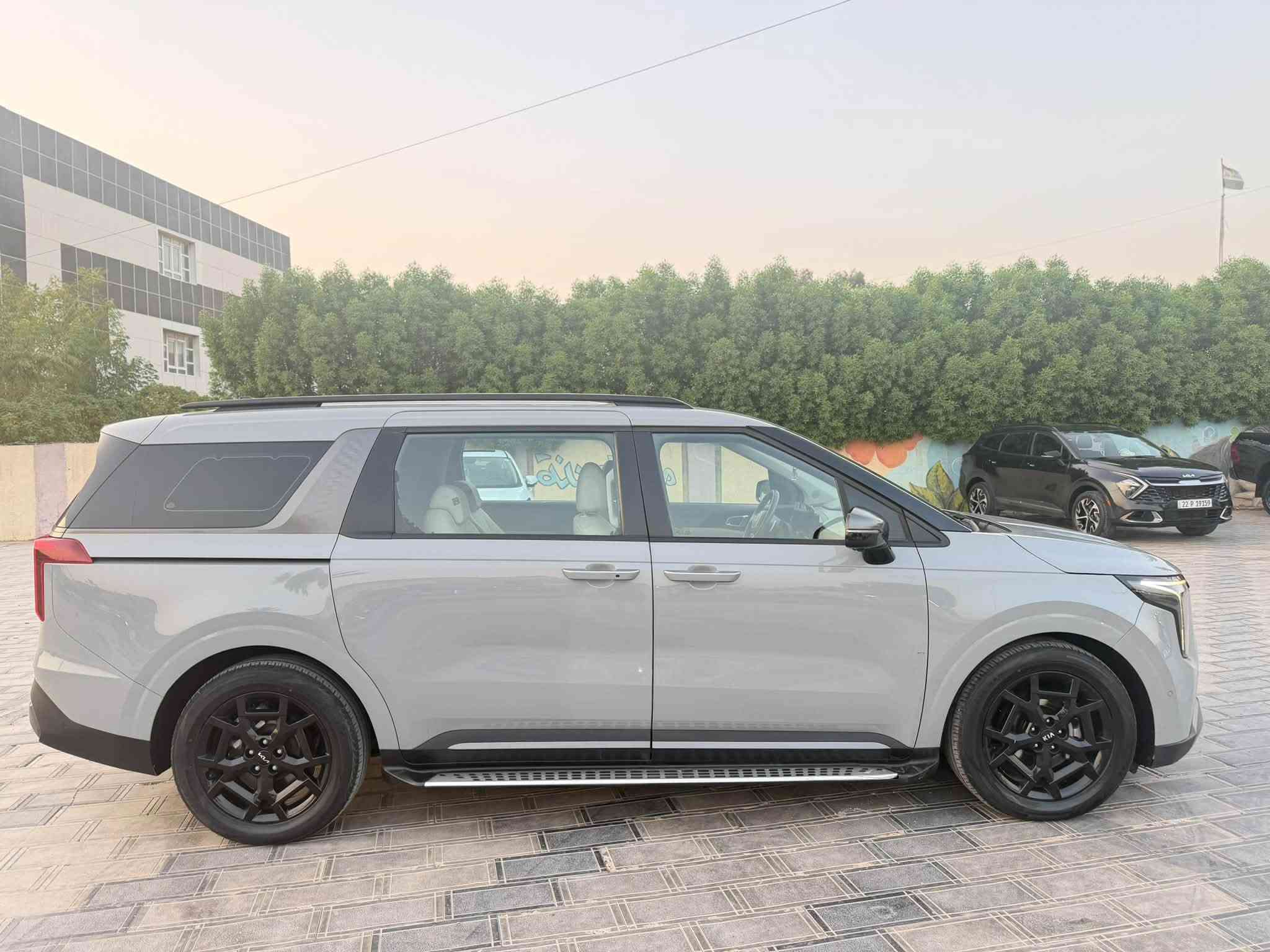 ياالله

السلام عليكم 

كيا كرنفال هايبرد 2025 SX برستيج وارد كوري 

Kia Carnival Mpv Sx Prestige 2025 1.6 Hybrid  

 

                  Hybrid حجم المكينه : 1.6 تيربو + هايبرد 

         المسافه المقطوعه : 42 الف كيلو 

  

#مواصفاتها 

1.شاشه امامي 

2.كامرات 360

3.بصمه

4. اوتوبارك تروح وتجي بالريمونت

5.ويل كب اسود

6. تشغيل عن بعد

7.حساسات خلفي امامي

8.بيبان كهرباء

9.لايتات لد

10.لايتات زنون

11.بكلايتات لد

12.اشاير بالمري

13.رادارات 360

14.كشنات جلد مشمشي

15.ثلاث قطع تبريد

16.هيترات بالكشنات حار بارد امامي خلفي

17.هندبريك بصمه

18.شحن وايرليس

19.هيتر بالاستيرن

20.كشافات 

21.مري شفط

22.كشنات كهرباء امامي خلفي

23.كشن السايق ميمري

24.تحديد مسار

25.نظام ايكو سبورت عادي

26. شاشات خلفية ايباد

27.كامرات محيطية داخل السياره

28. داش كام 

فول موصفات 1/1 جاهزه مرقم بغداد 

🟩 السعر  _ 285 مرقم بغداد وبيها مجال

تفاصيل اكثر هذا رقمي *********** تحياتي 

مكان السياره بغداد حي الجامعه
