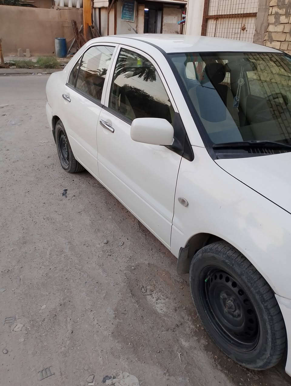 السلام عليكم لانسر موديل 2010 بسمي تحويل ثاني يوم أبيع بس للجناي گير محرك تبريد ثلج صدر جديد كهربائيات كلها شغالة مكاني الزعفرانية منطقة الوليد السعر 85$ وبيها مجال للشراي للاستفسار عل الرقم *********** ،،@
