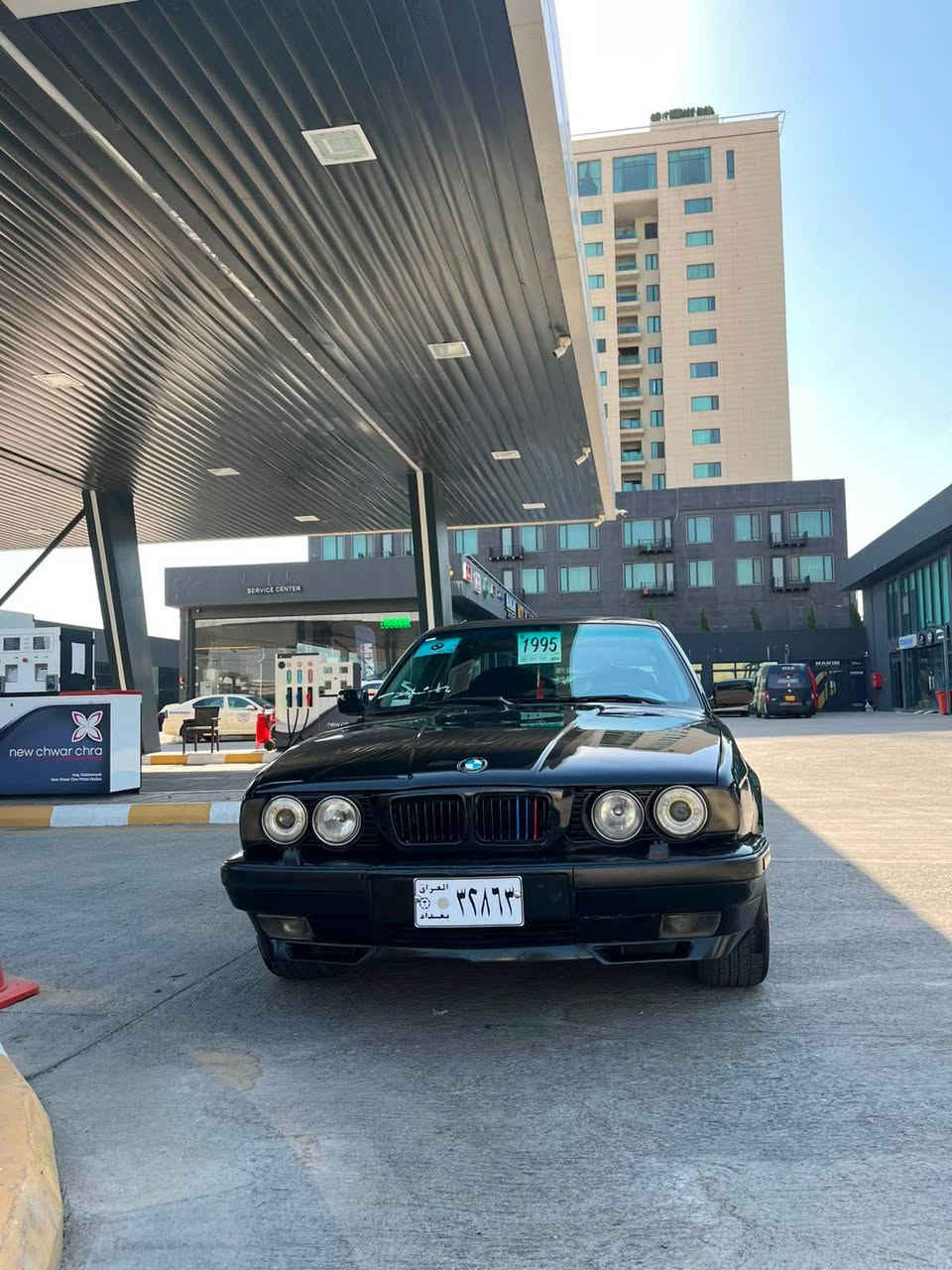 Bmw 525 
1995
مه‌كینه‌ كه‌پسی دیجیتاڵ
گێڕ عادی كوشن جڵد ده‌بڵ ئێرباگ
 ده‌بڵ چه‌كمه‌جه‌ سڵاید 
سه‌یاره‌كه‌ ده‌عمی نیه‌ 
ئاڕم ایسینساخ هه‌ولێره‌ 
گێڕومه‌كینه‌و ئه‌كسل و ته‌قه‌و ڕه‌قه‌ی به‌شه‌رت 
سه‌رف . دوكه‌ڵ و بوغاریشی نیه‌ 
كلاجو عه‌ینه‌ی تازه‌یه‌ تا گێڕی ٣ قریشكه‌ ئه‌كات 
تایه‌و ویلی تازه‌یه‌ 
بێ مه‌سره‌فه‌ سه‌یاره‌كه‌ 
ناونیشان سلێمانی 
سعری سه‌یاره‌كه‌ :٣٧ گه‌ڵاو مه‌جالێكی برایانه‌
ڕه‌قه‌م ته‌له‌فوون:*********** السليمانية, العراق
