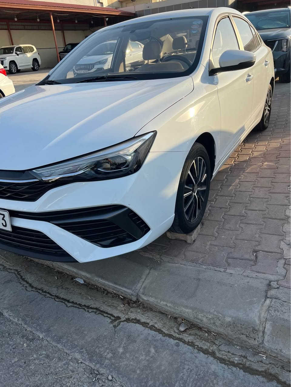 ئێمجی فایف ٢٠٢٤ 
بێ بۆیاخ و سارد
٤٩ هەزار رۆشتووە
بە ناوی خۆمەوەیە
مواسفات کۆمفۆرت
ناو سپی و بلاجکتۆر
دیلکۆ لێ نادات بەشەرت
***********
شوێن/سلێمانی
نرخی ١١٠ گەڵا السليمانية, العراق
