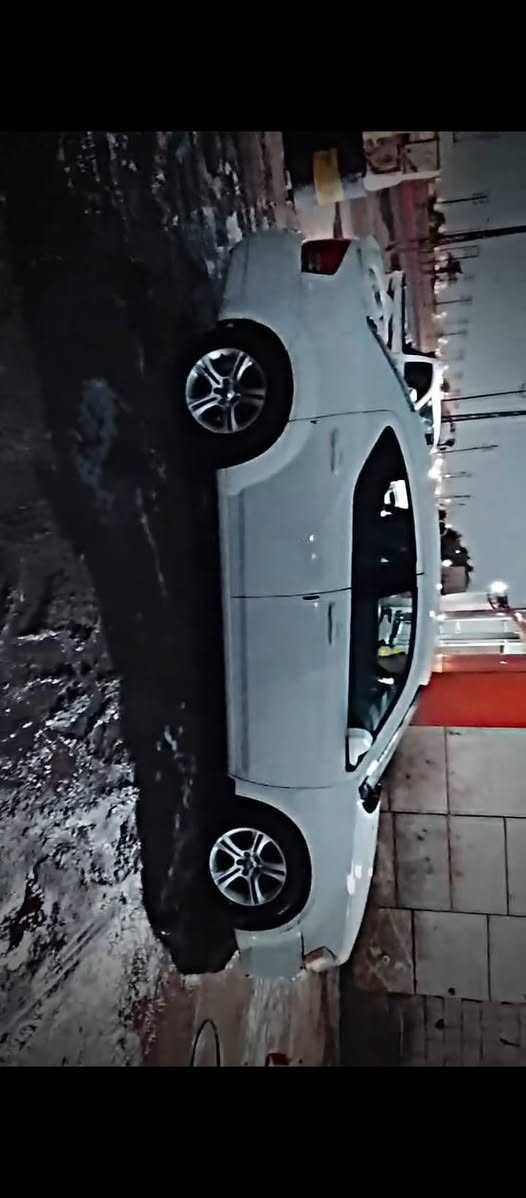 سلام عليكم افتجر 2008 بيها كازكيت بدون ضربه كير مكفول حداديه فول دواخل بالجيس 
سعرها 45 مكاني بصره زبير بأسمي سنويه 2029 
***********
