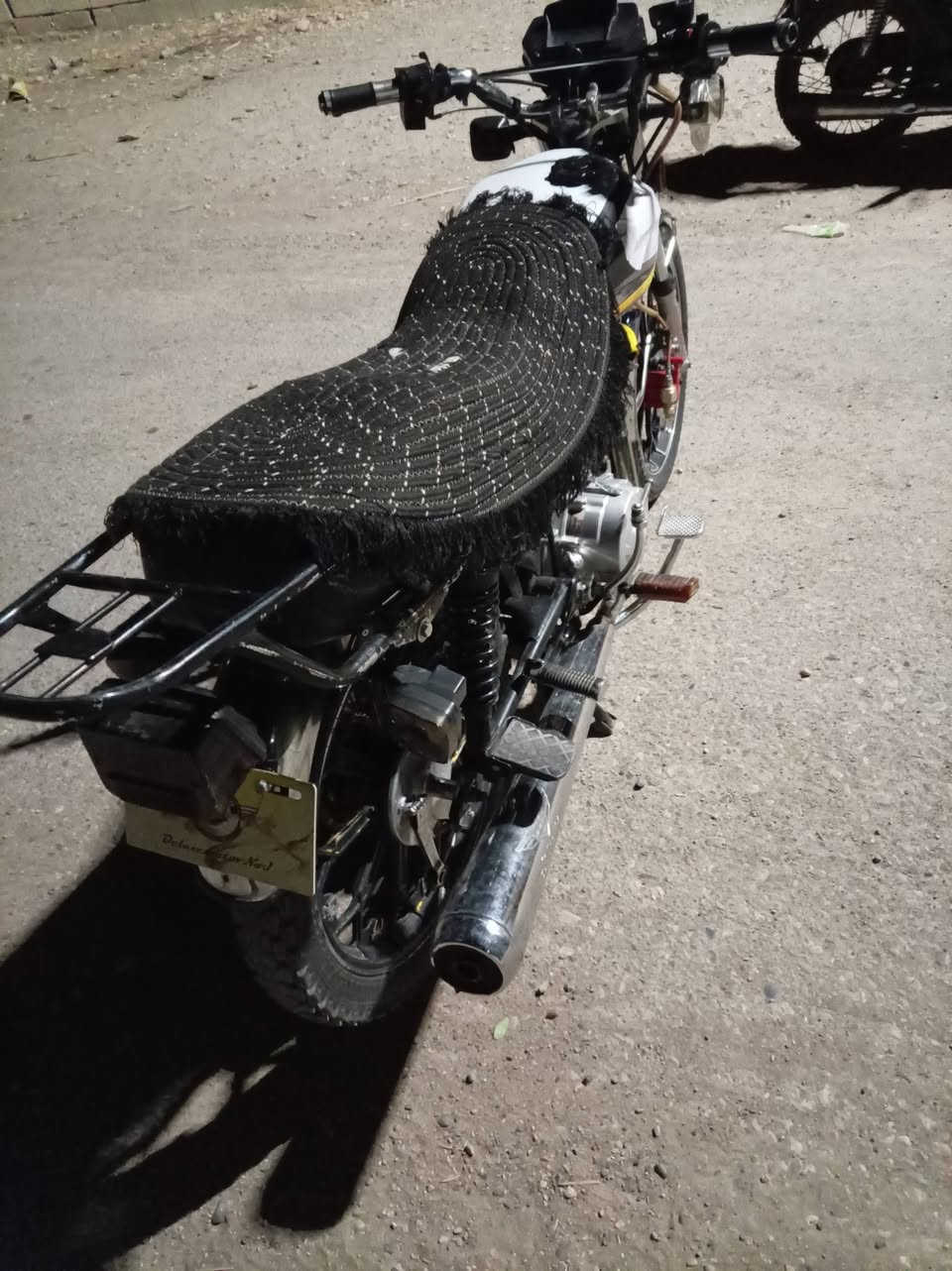 للبيع دراجه نامه برو موديل 24 محرك 200 سعر 550 وبيها مجال لطيبين اتصل وبيك خير ودلل خاص موجوي اواتصل ***********
