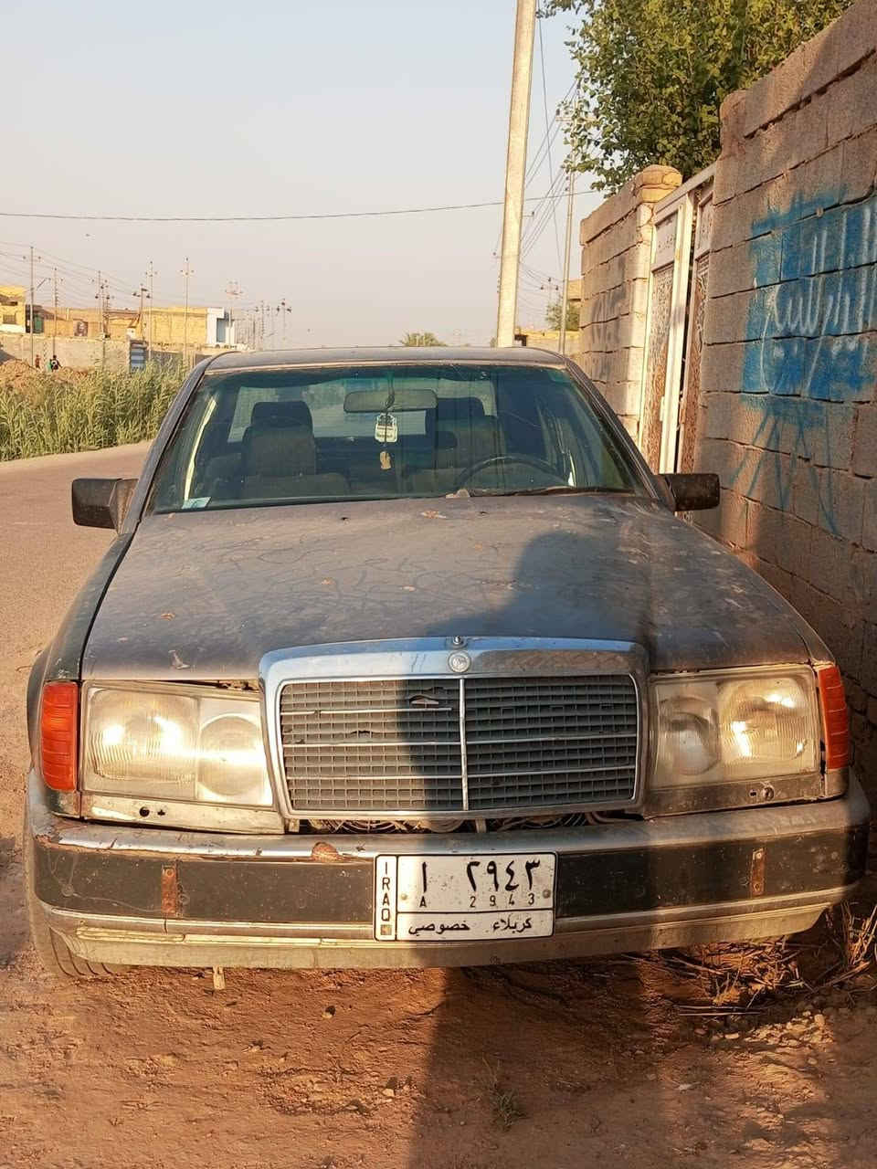 مرسيدس موديل ١٩٨٨ مكينه ٣٠٠٠فيفيتي مكينه أو كير شرط النظافه والفحص
قواعد دبل مشروطات بدون تصليح كهربائيات جاهزه لايت زنون التبريد شرط فقط الغاز عكس هذا الحجي أني خسار 
نظافة الغرفه تقريباً  ٦٥ % خاليه من الخياس السياره بيها حادث ستوته تبديل جاملغ سنويه لغاية ٢٠٢٩ مشروع وطني
السعر النهائي من الأخير بدون عمله ب ٢٩ ورقه المكان قضاء الرفاعي ***********
