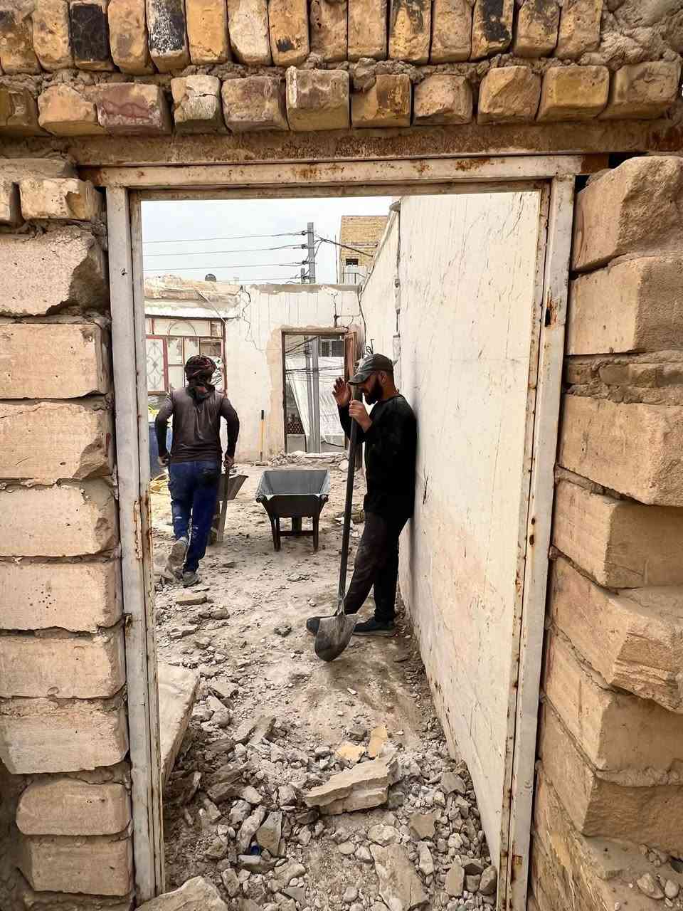 بيبان • شبابيك • بيع مستعجل