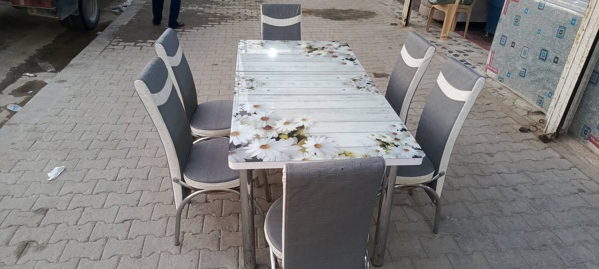 ميز طعام مستخدم نضيف اخو الجديد ينفتح ويطبك  وياه ٦كراسي وجه زجاجي  سعر 135

عنوان نجف حي الرحمه شارع عشرين مجمع العائله او مجمع ابو محمد *********** النجف, العراق
