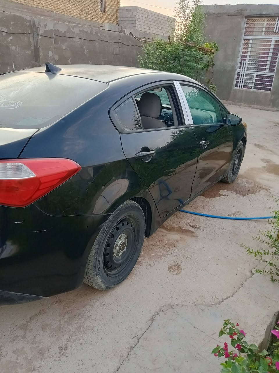 فورتي موديل 15وارد مريكي بسمي سيارة شرط الفحص كير ومحرك ماكني كوت سيارة جاهزة من كل نواحي ب٨٨وبيها مجال هذا رقمي ***********
