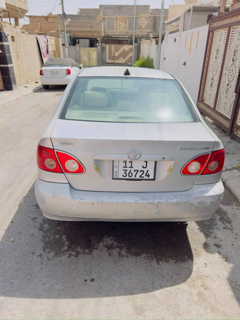 السلام عليكم كورلا وارد امريكي موديل 2007 مصبوغة عام سابقاً ما اعرف ضررها ولا شمبدل بيها لان السياره قديمه عدنه اكو سونار وهوه يفصل بيناتنه السياره بأسمي ماشية 200 الف مكانها الفلوجة 
***********
***********
